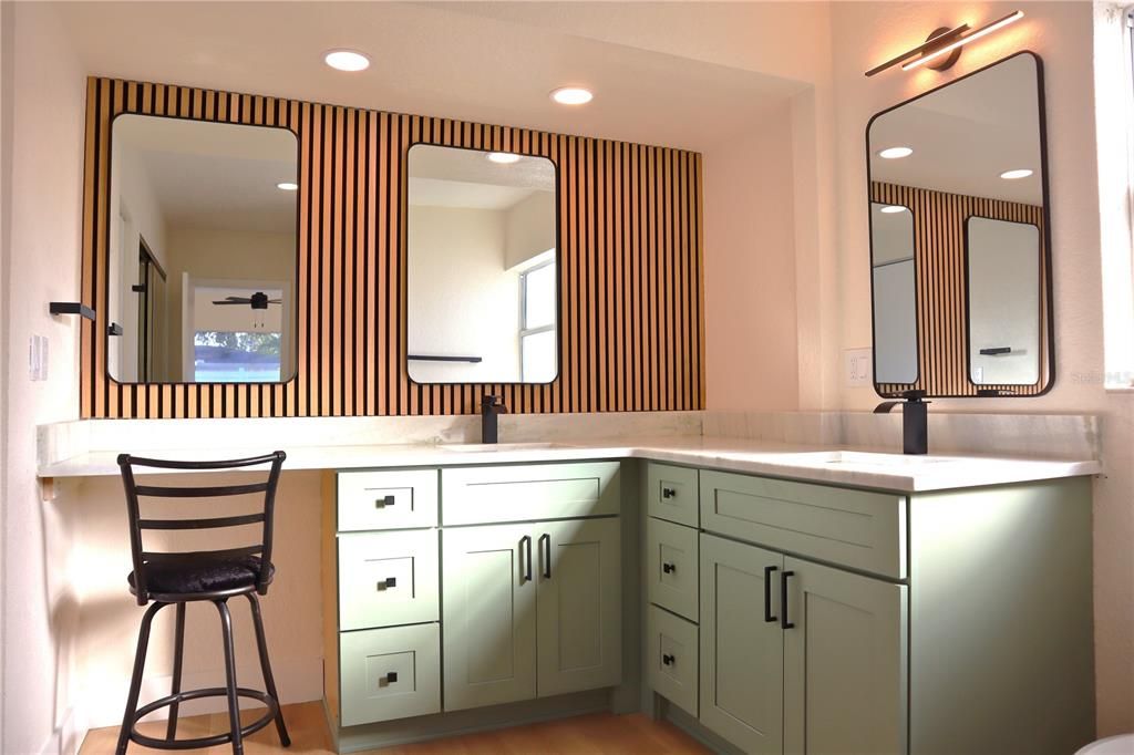 For Sale: $574,750 (3 beds, 2 baths, 1624 Square Feet)