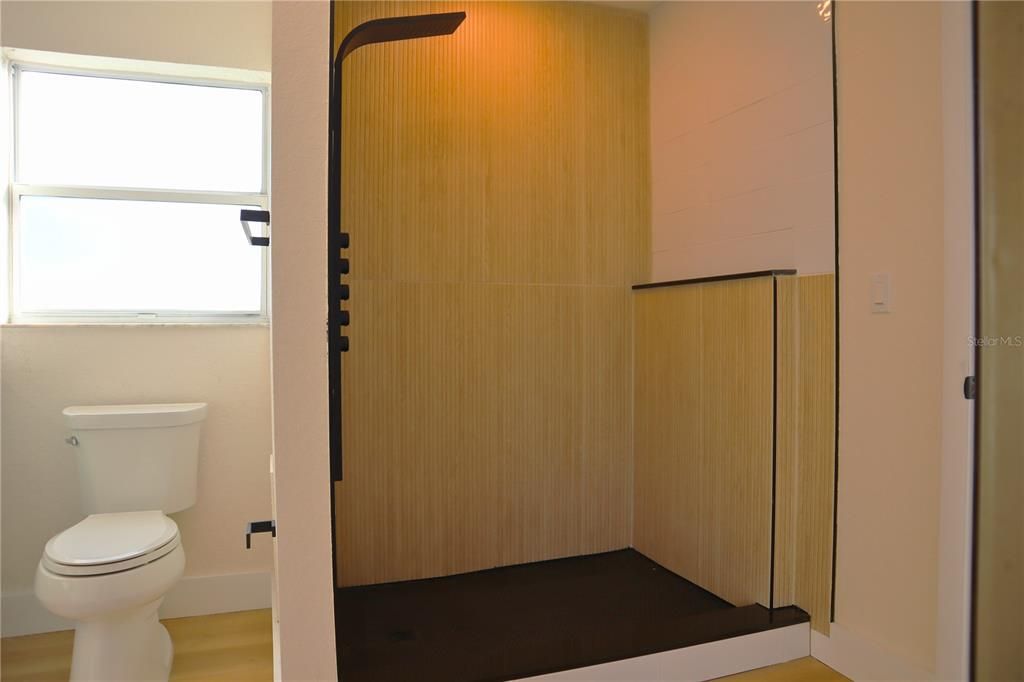 For Sale: $574,750 (3 beds, 2 baths, 1624 Square Feet)