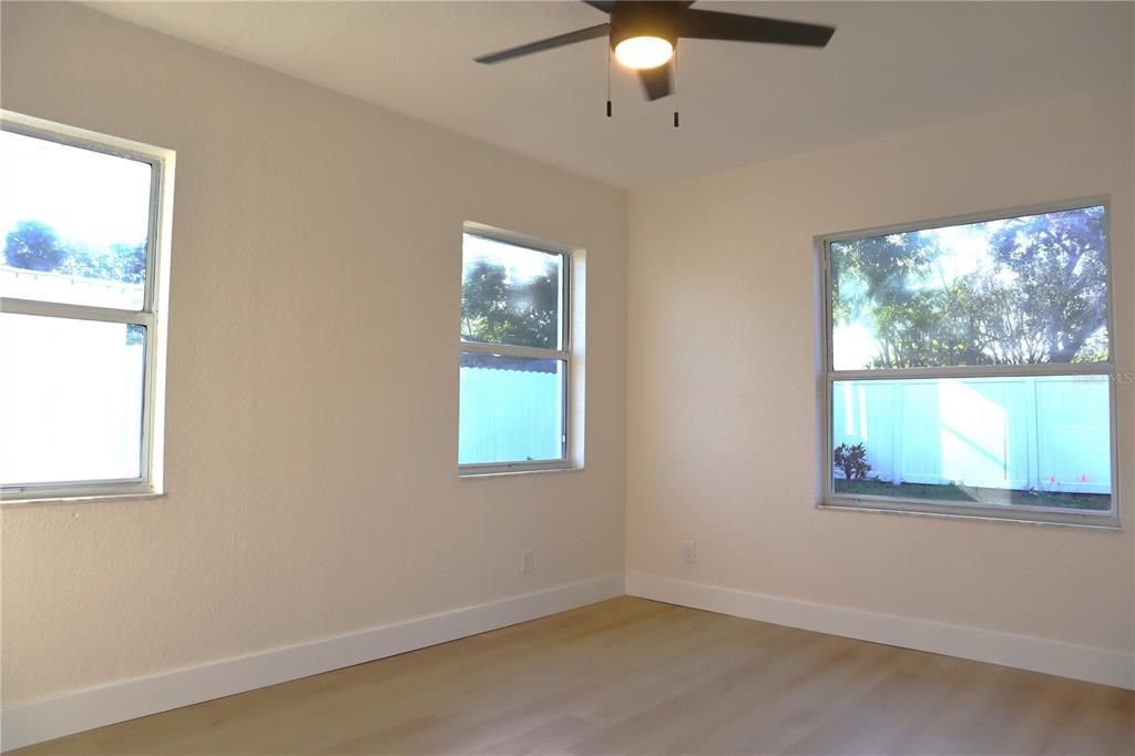 For Sale: $574,750 (3 beds, 2 baths, 1624 Square Feet)