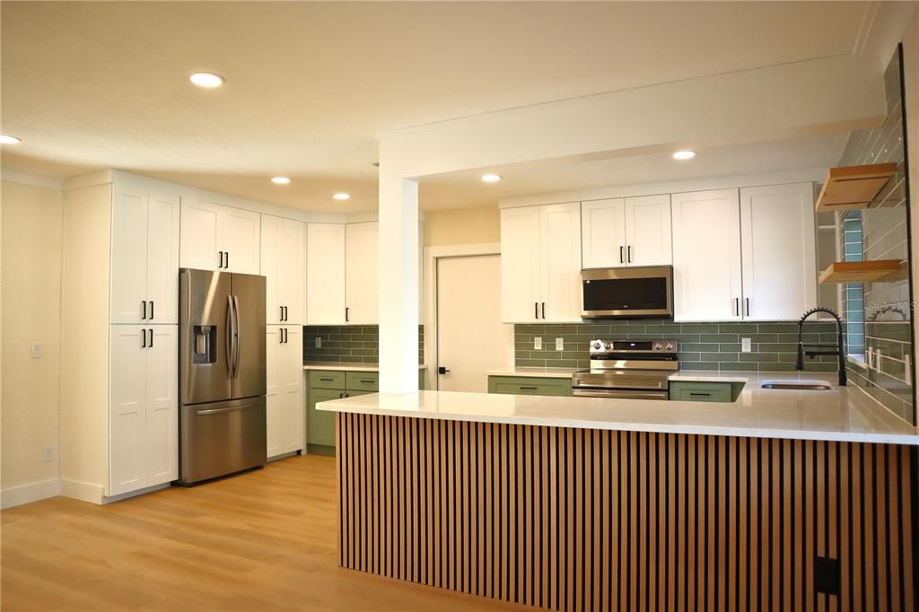 For Sale: $574,750 (3 beds, 2 baths, 1624 Square Feet)