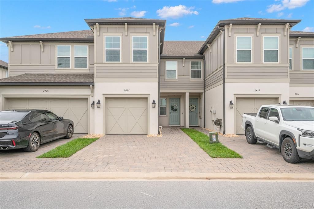 出租: $3,000 (3 贝兹, 2 浴室, 1853 平方英尺)