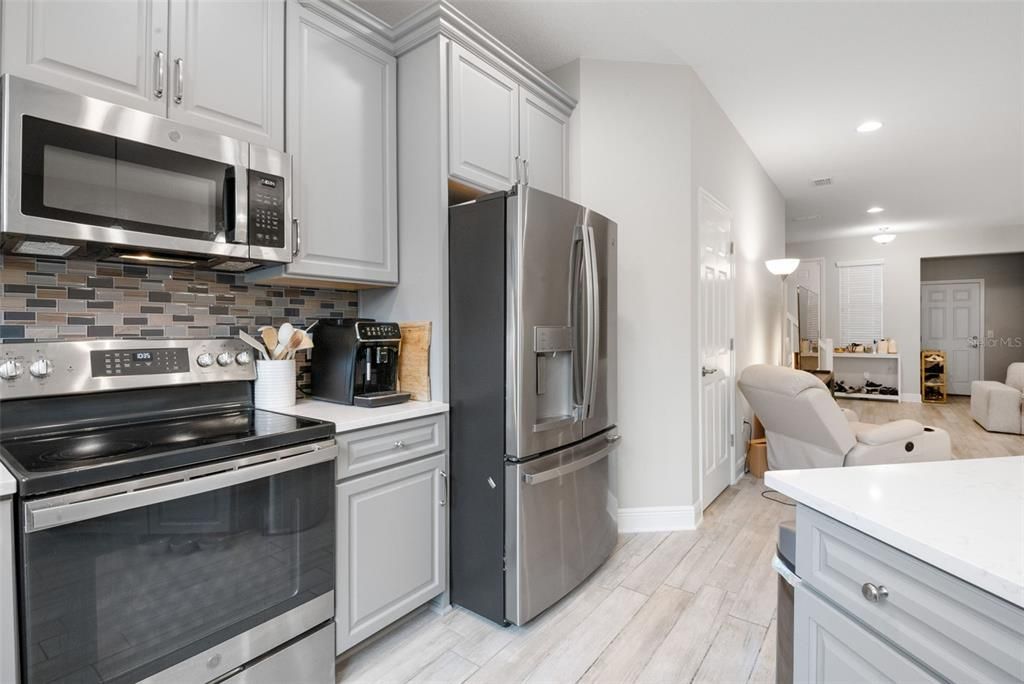 出租: $3,000 (3 贝兹, 2 浴室, 1853 平方英尺)