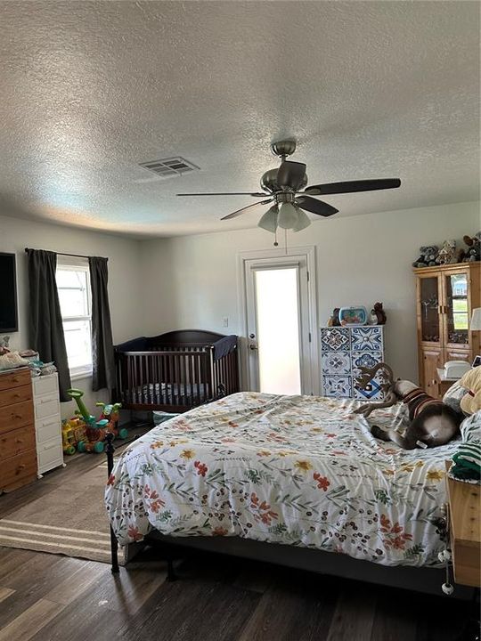 For Sale: $1,100,000 (4 beds, 2 baths, 2225 Square Feet)