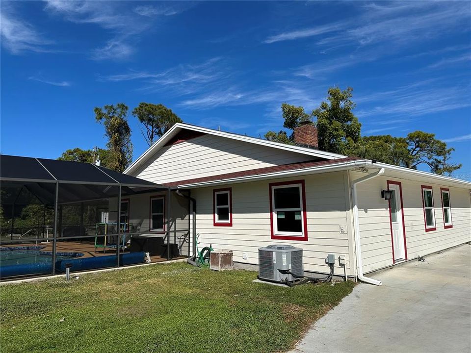 For Sale: $1,100,000 (4 beds, 2 baths, 2225 Square Feet)