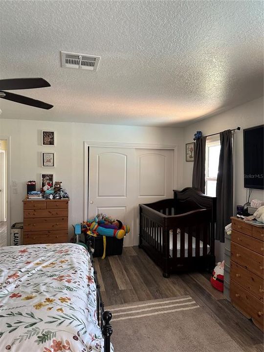 For Sale: $1,100,000 (4 beds, 2 baths, 2225 Square Feet)