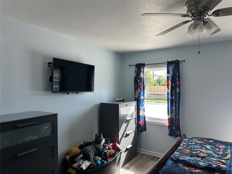 For Sale: $1,100,000 (4 beds, 2 baths, 2225 Square Feet)