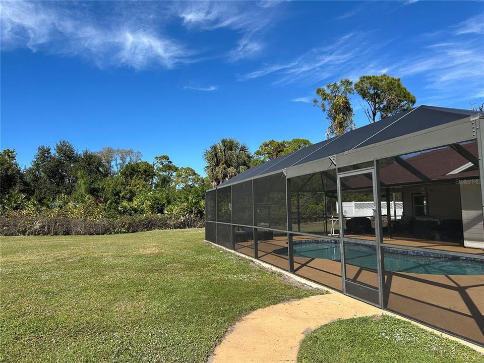 For Sale: $1,100,000 (4 beds, 2 baths, 2225 Square Feet)