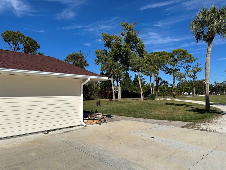 For Sale: $1,100,000 (4 beds, 2 baths, 2225 Square Feet)