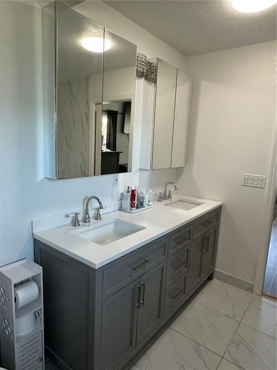 For Sale: $1,100,000 (4 beds, 2 baths, 2225 Square Feet)