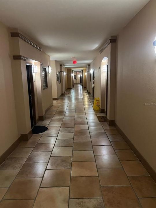 For Rent: $2,300 (2 beds, 1 baths, 996 Square Feet)