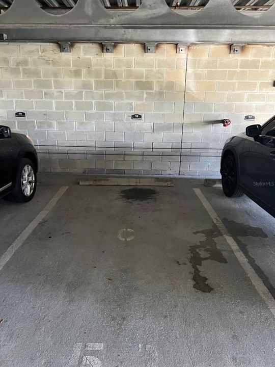 For Rent: $2,300 (2 beds, 1 baths, 996 Square Feet)