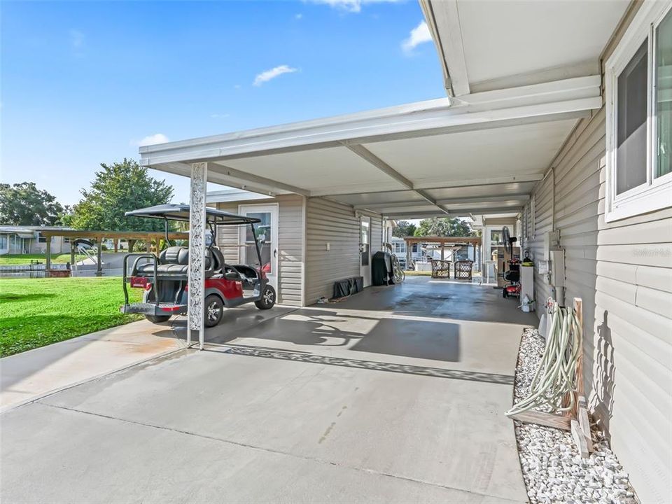 For Sale: $269,000 (2 beds, 2 baths, 1240 Square Feet)