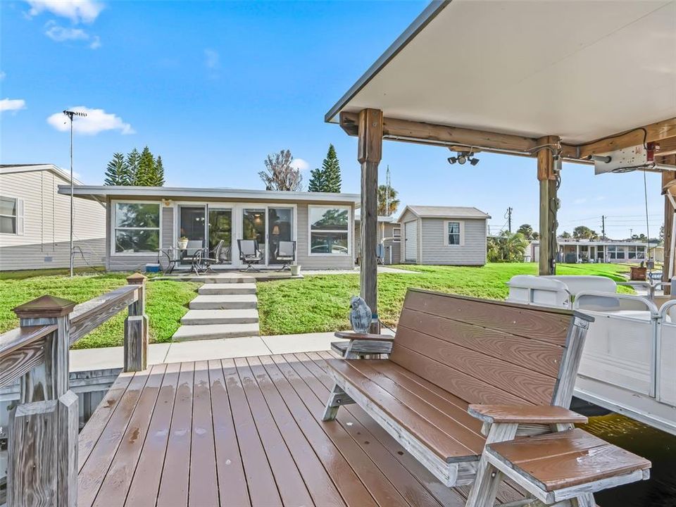 For Sale: $269,000 (2 beds, 2 baths, 1240 Square Feet)