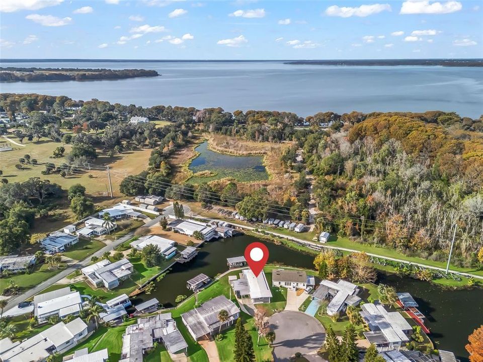 For Sale: $269,000 (2 beds, 2 baths, 1240 Square Feet)