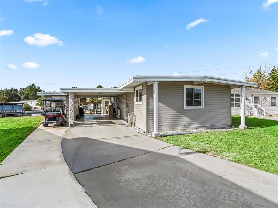 For Sale: $269,000 (2 beds, 2 baths, 1240 Square Feet)