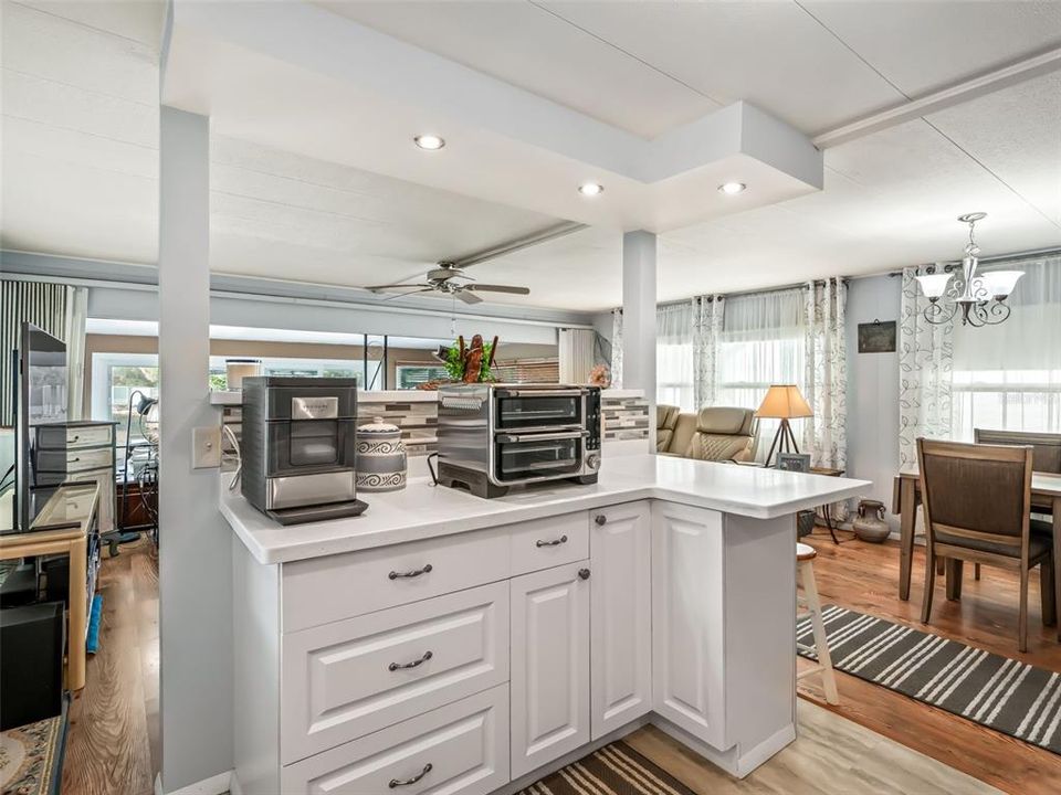 For Sale: $269,000 (2 beds, 2 baths, 1240 Square Feet)