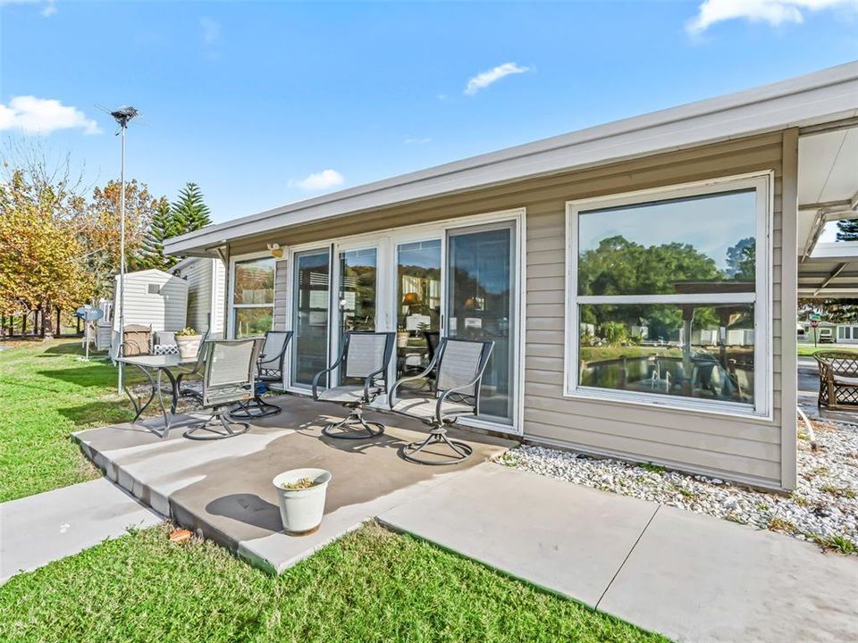 For Sale: $269,000 (2 beds, 2 baths, 1240 Square Feet)