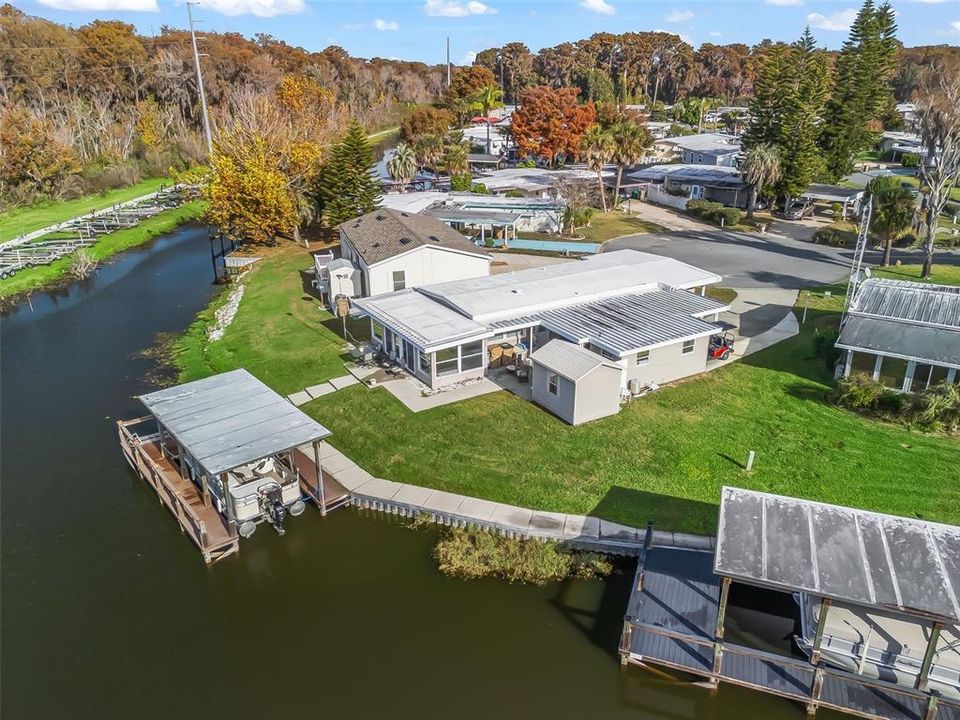 For Sale: $269,000 (2 beds, 2 baths, 1240 Square Feet)