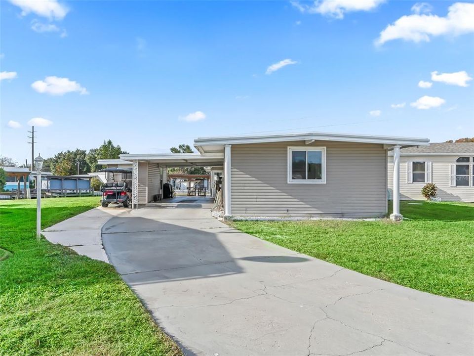 For Sale: $269,000 (2 beds, 2 baths, 1240 Square Feet)