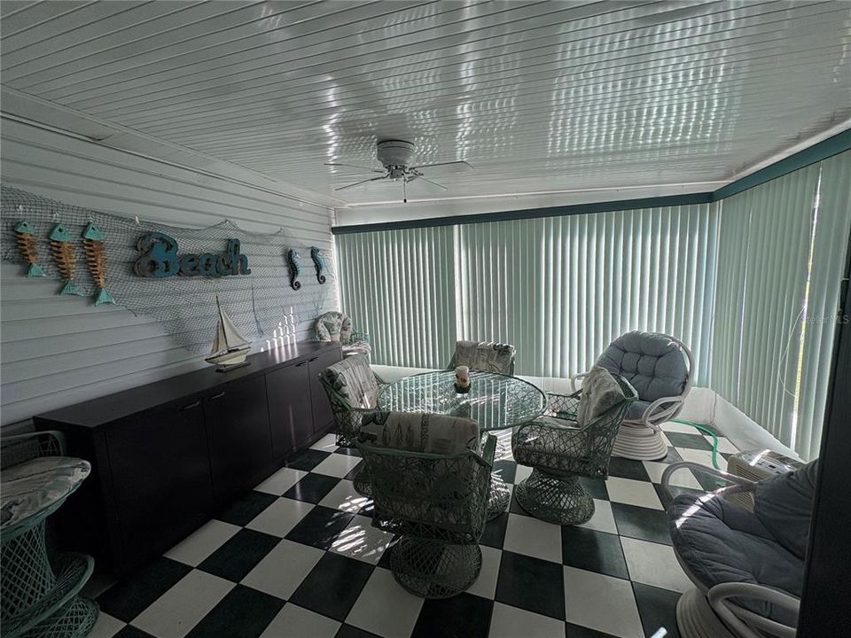 En Venta: $279,900 (2 camas, 2 baños, 1502 Pies cuadrados)