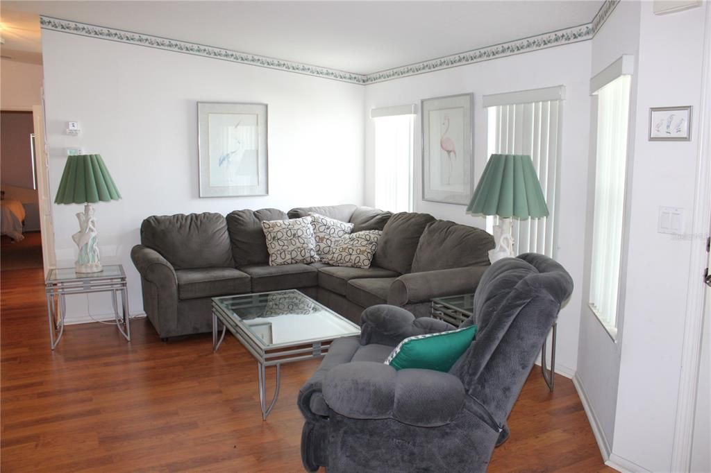 En Venta: $279,900 (2 camas, 2 baños, 1502 Pies cuadrados)