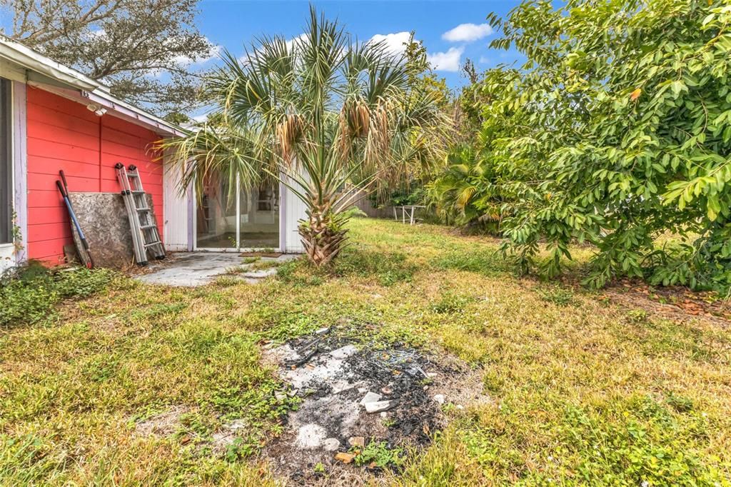 For Sale: $199,000 (3 beds, 2 baths, 1376 Square Feet)