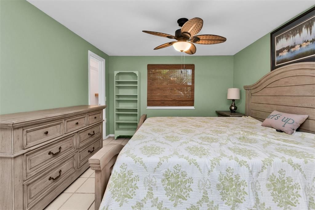 For Sale: $199,000 (3 beds, 2 baths, 1376 Square Feet)