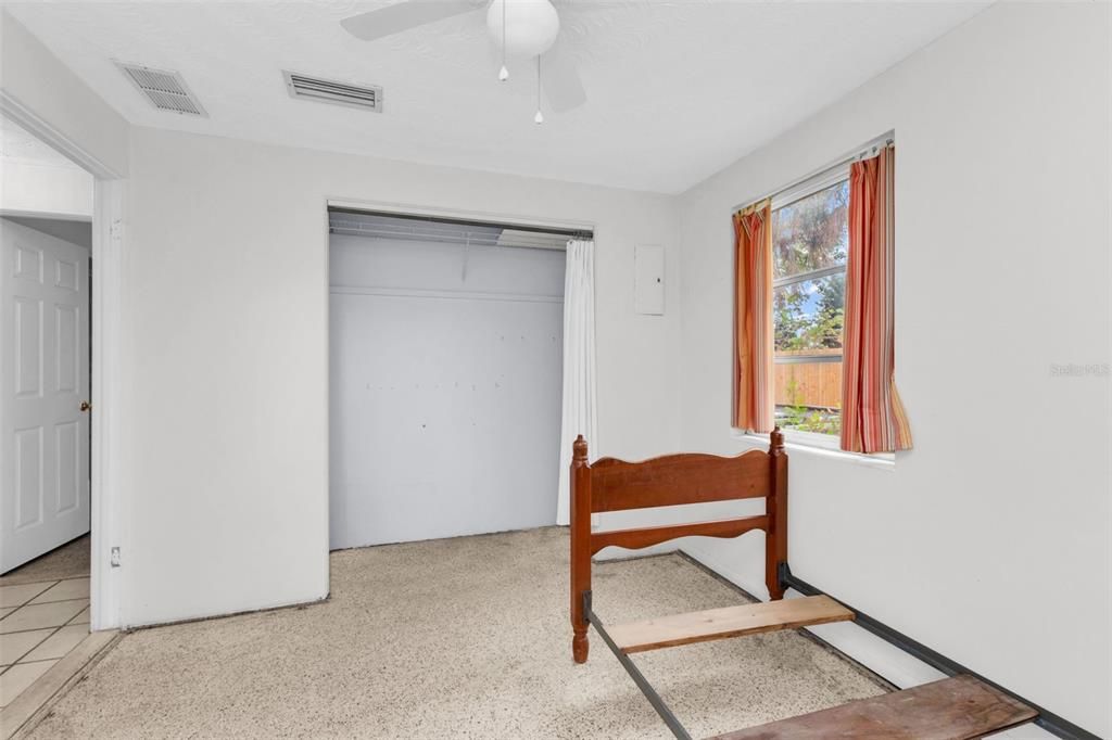 For Sale: $199,000 (3 beds, 2 baths, 1376 Square Feet)