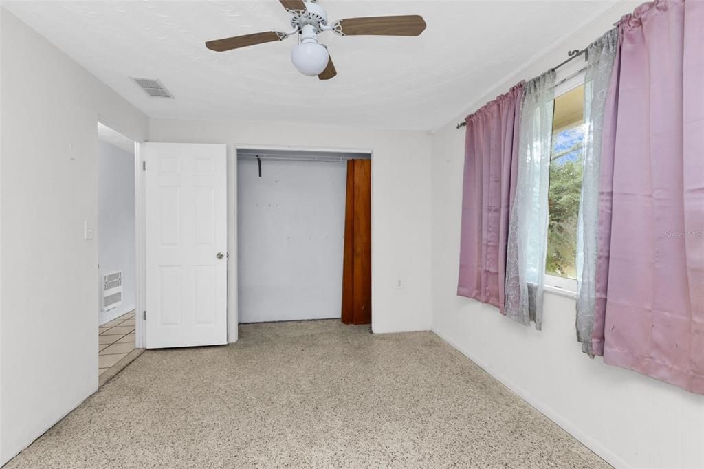 For Sale: $199,000 (3 beds, 2 baths, 1376 Square Feet)