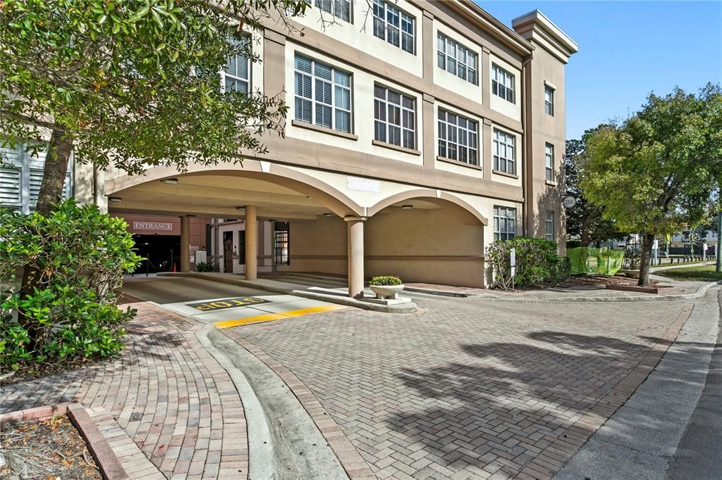 En Venta: $275,000 (1 camas, 1 baños, 721 Pies cuadrados)