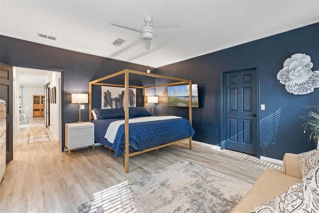 На продажу: $337,000 (3 спален, 2 ванн, 1920 Квадратных фут)