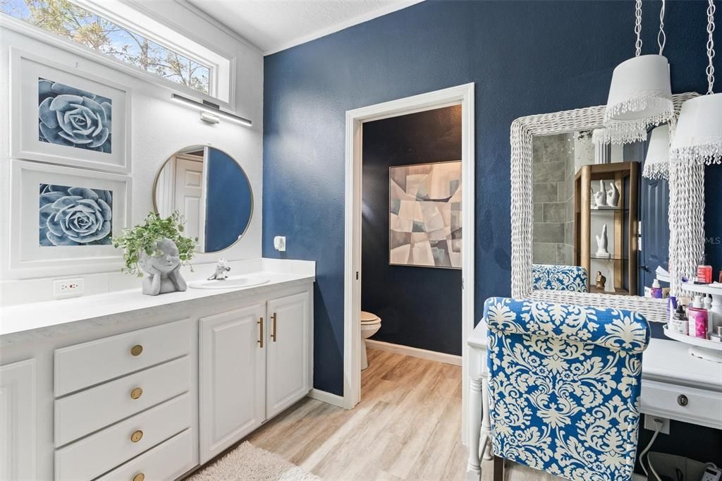 На продажу: $337,000 (3 спален, 2 ванн, 1920 Квадратных фут)