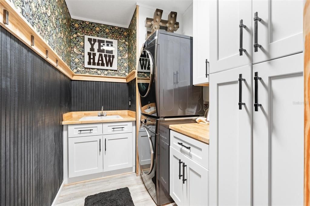 На продажу: $337,000 (3 спален, 2 ванн, 1920 Квадратных фут)