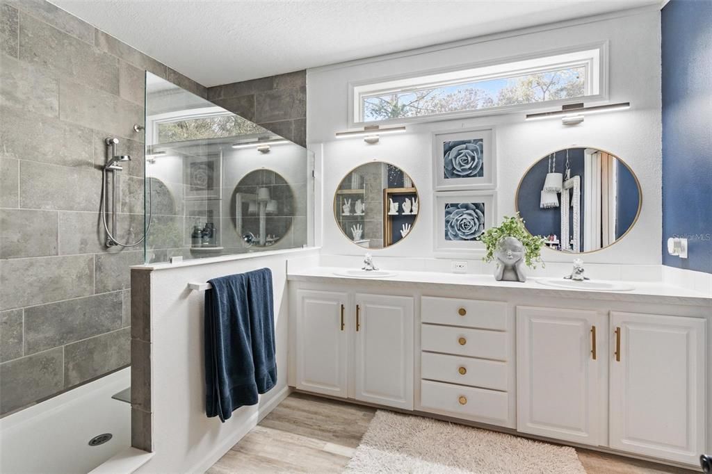 На продажу: $337,000 (3 спален, 2 ванн, 1920 Квадратных фут)