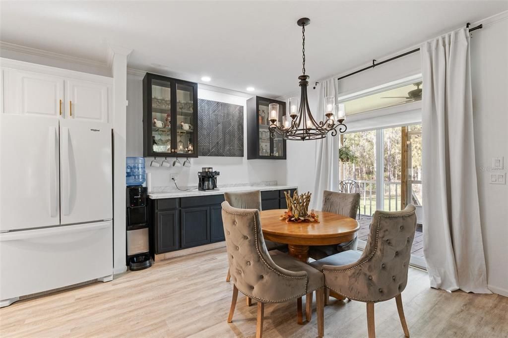 На продажу: $337,000 (3 спален, 2 ванн, 1920 Квадратных фут)