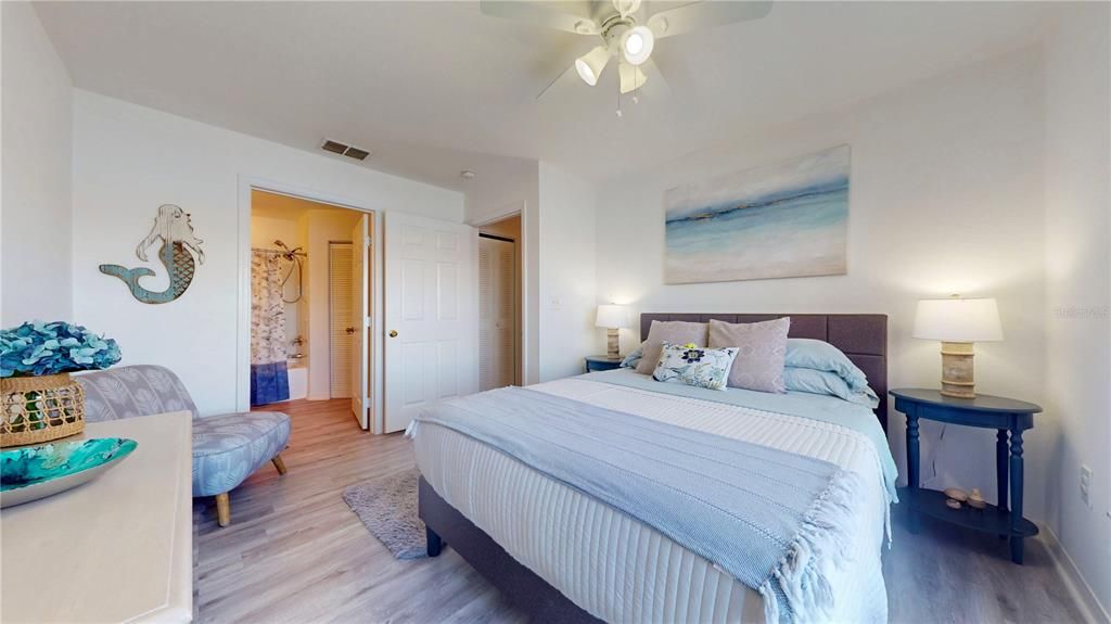 待售: $279,000 (2 贝兹, 2 浴室, 1168 平方英尺)