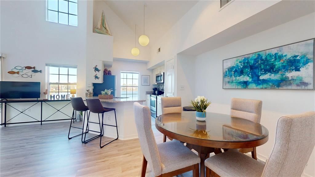 待售: $279,000 (2 贝兹, 2 浴室, 1168 平方英尺)