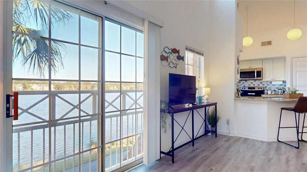 待售: $279,000 (2 贝兹, 2 浴室, 1168 平方英尺)