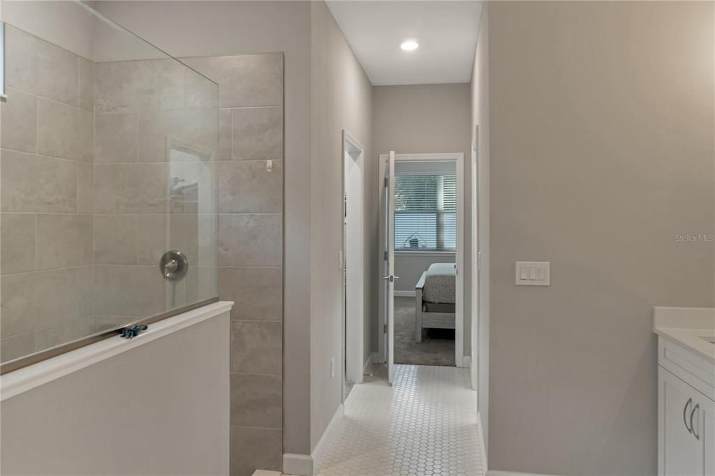 For Sale: $407,900 (3 beds, 2 baths, 2598 Square Feet)