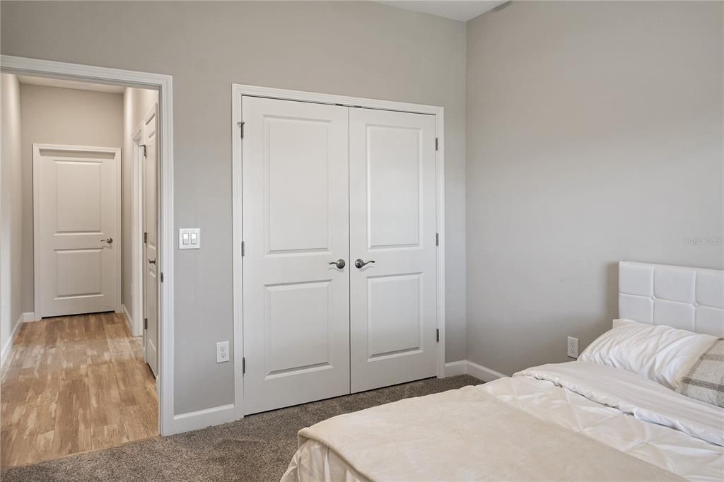 For Sale: $407,900 (3 beds, 2 baths, 2598 Square Feet)