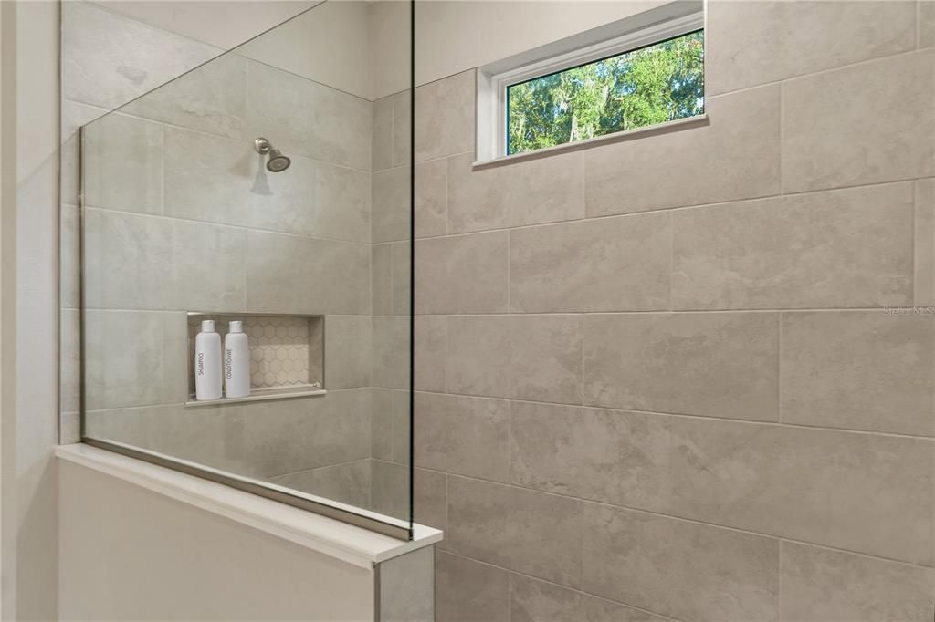 For Sale: $407,900 (3 beds, 2 baths, 2598 Square Feet)