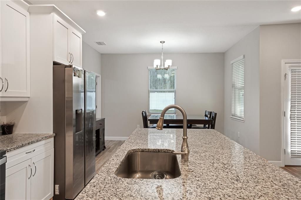 For Sale: $407,900 (3 beds, 2 baths, 2598 Square Feet)