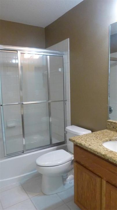 出租: $1,630 (2 贝兹, 2 浴室, 1152 平方英尺)