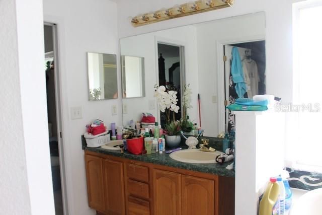 For Sale: $380,000 (3 beds, 2 baths, 1813 Square Feet)