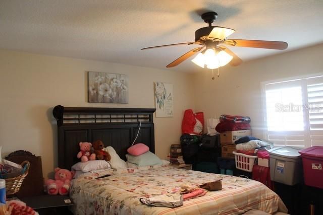 For Sale: $380,000 (3 beds, 2 baths, 1813 Square Feet)