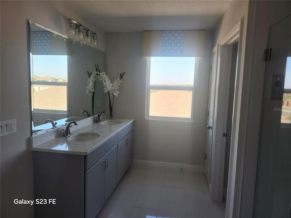 待售: $589,900 (4 贝兹, 2 浴室, 2924 平方英尺)