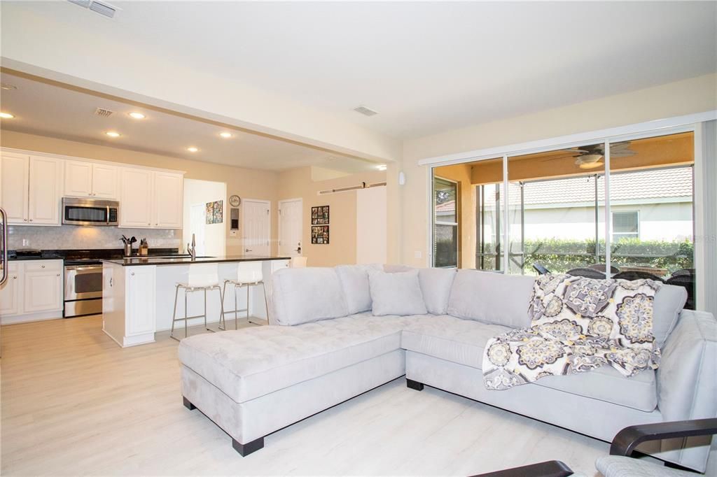 For Sale: $749,900 (4 beds, 3 baths, 2616 Square Feet)