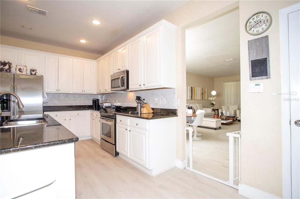 For Sale: $749,900 (4 beds, 3 baths, 2616 Square Feet)