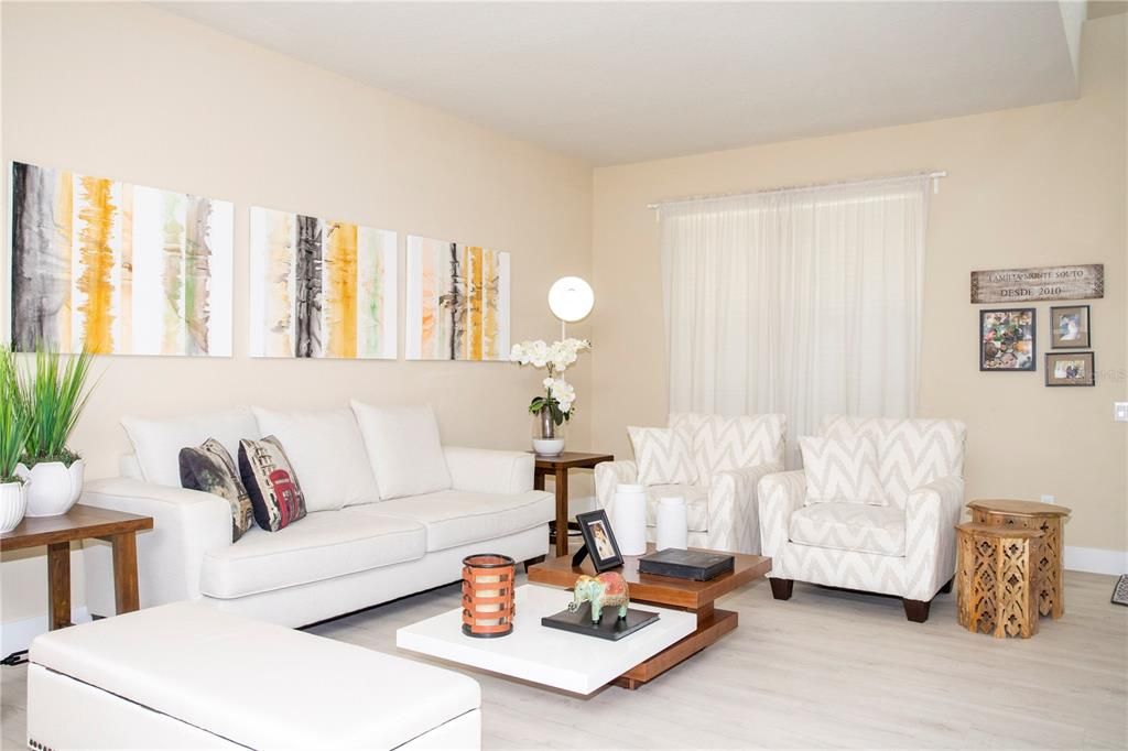 For Sale: $749,900 (4 beds, 3 baths, 2616 Square Feet)