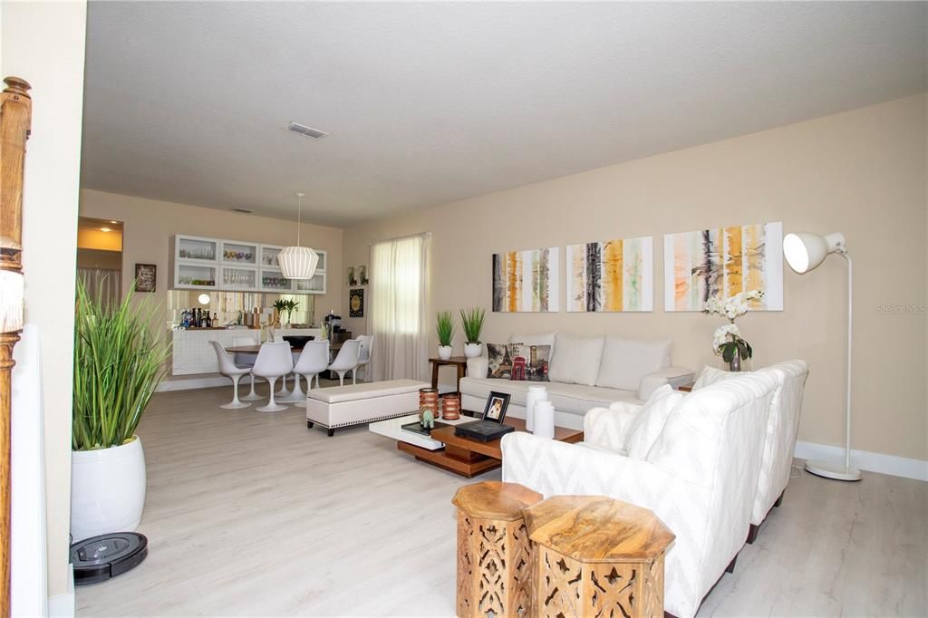 For Sale: $749,900 (4 beds, 3 baths, 2616 Square Feet)